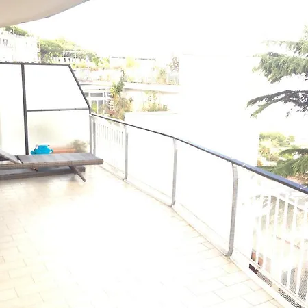 Loredana Apartment *