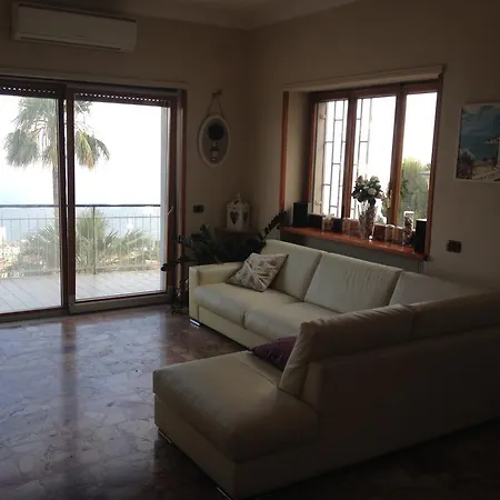 Loredana Apartment Neapel